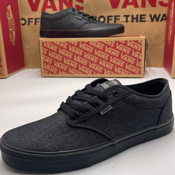 Vans WMNS Atwood
(Varsity Textile) Black/Pewter
VN0A45J9VEJ
Sneakers - Picture 15 of 16